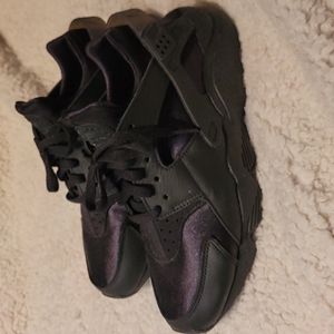 Nike Huarache Sneakers